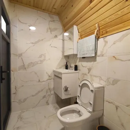 Deniz Bungalov * فتحية